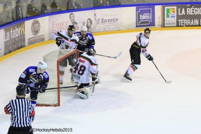 Photo hockey reportage Finale Conti Cup J1 Match1 : Tychy surprend Herning