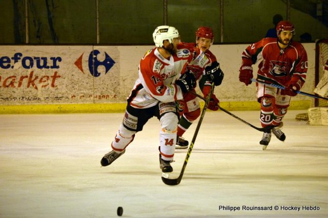 Photo hockey match Courbevoie  - La Roche-sur-Yon le 10/01/2016