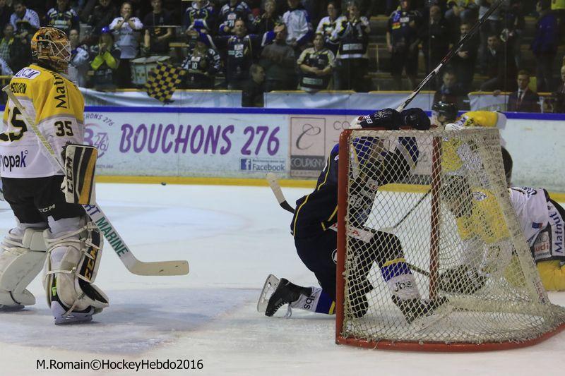 Finale Conti Cup : Du sérieux, de l’envie, le titre et l’euphorie. — Reportage