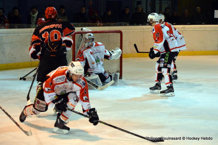 Neuilly/Marne 1 - 2 La Roche-sur-Yon