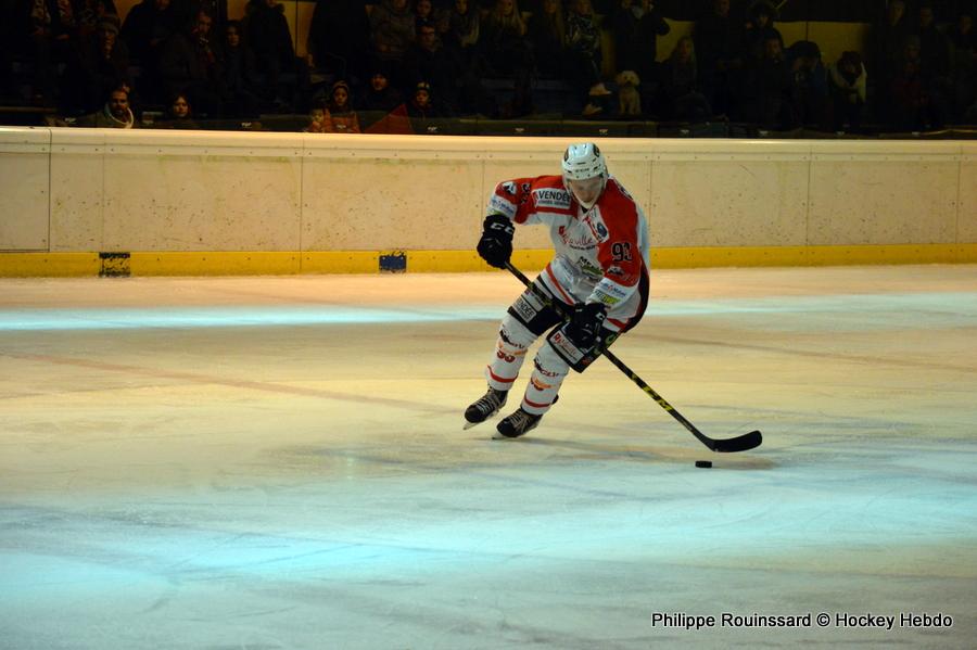 Neuilly/Marne 1 - 2 La Roche-sur-Yon