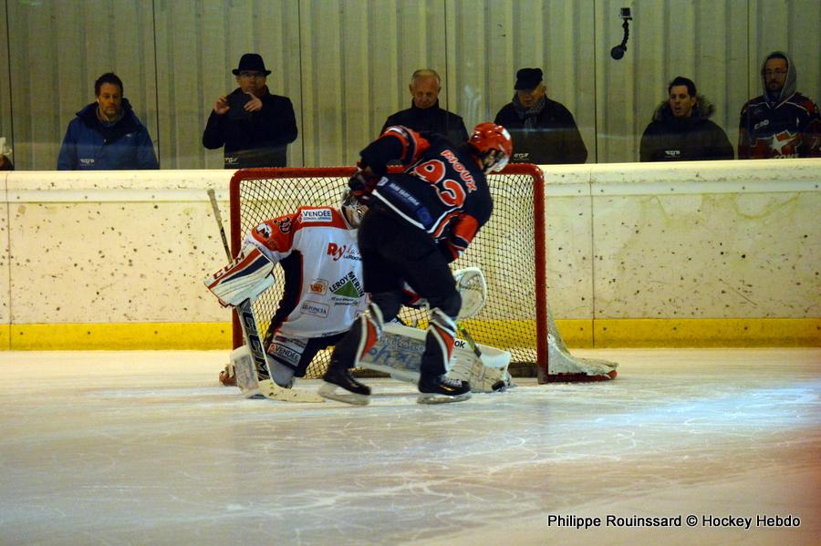 Neuilly/Marne 1 - 2 La Roche-sur-Yon