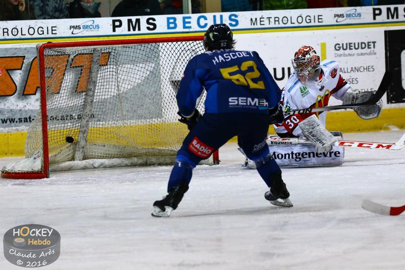 Chamonix  4 - 3 Briançon 