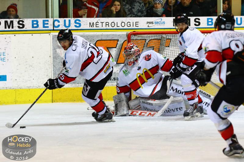 Chamonix  4 - 3 Briançon 