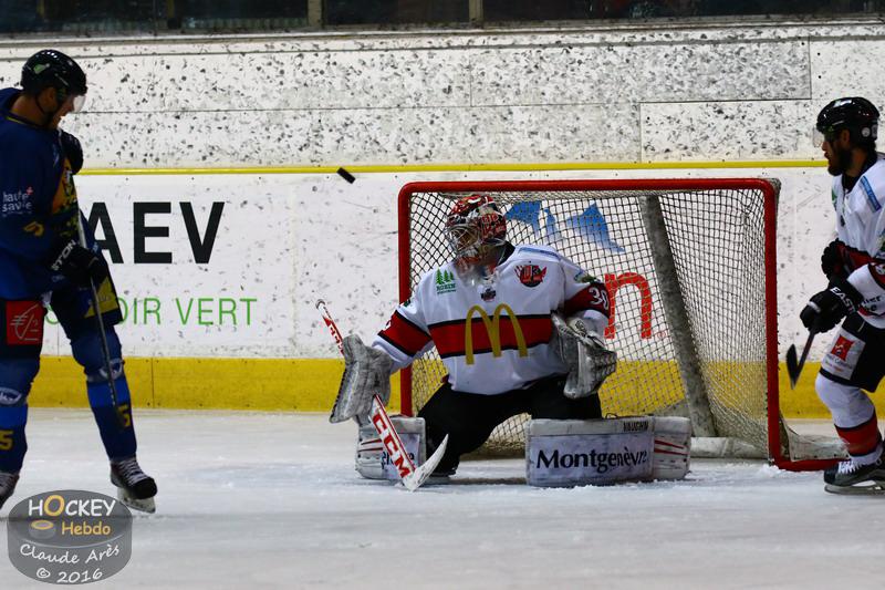 Chamonix  4 - 3 Briançon 