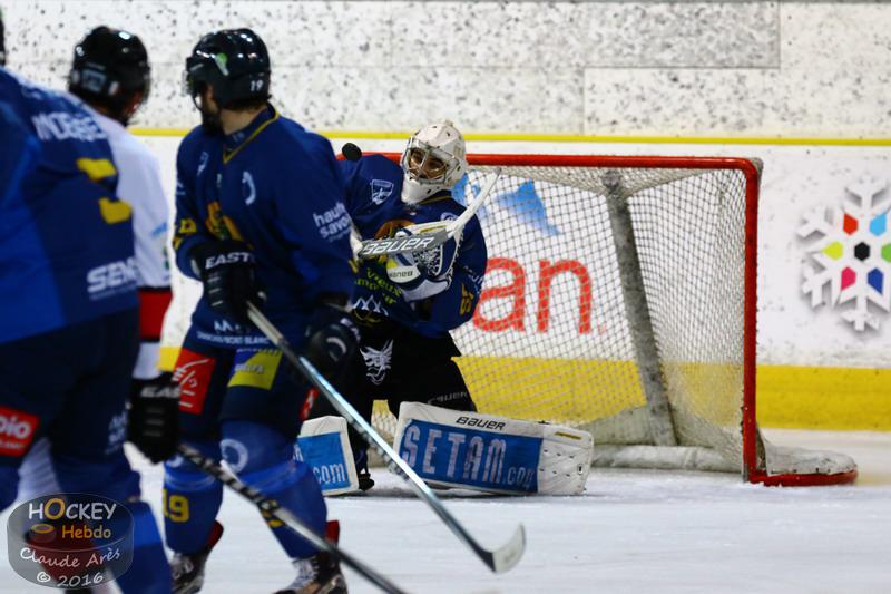 Chamonix  4 - 3 Briançon 
