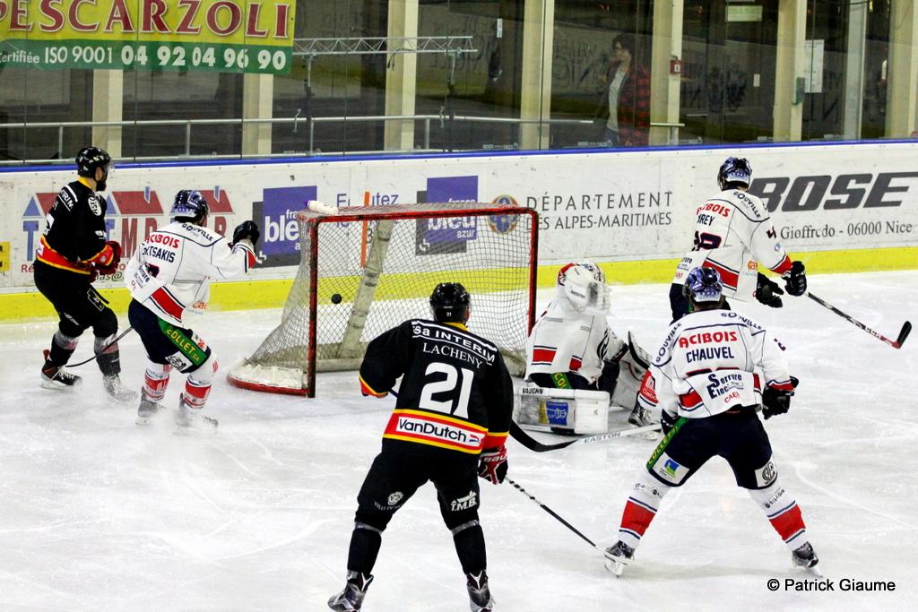 Nice 9 - 0 Caen 