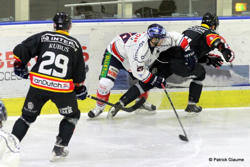 Nice 9 - 0 Caen 