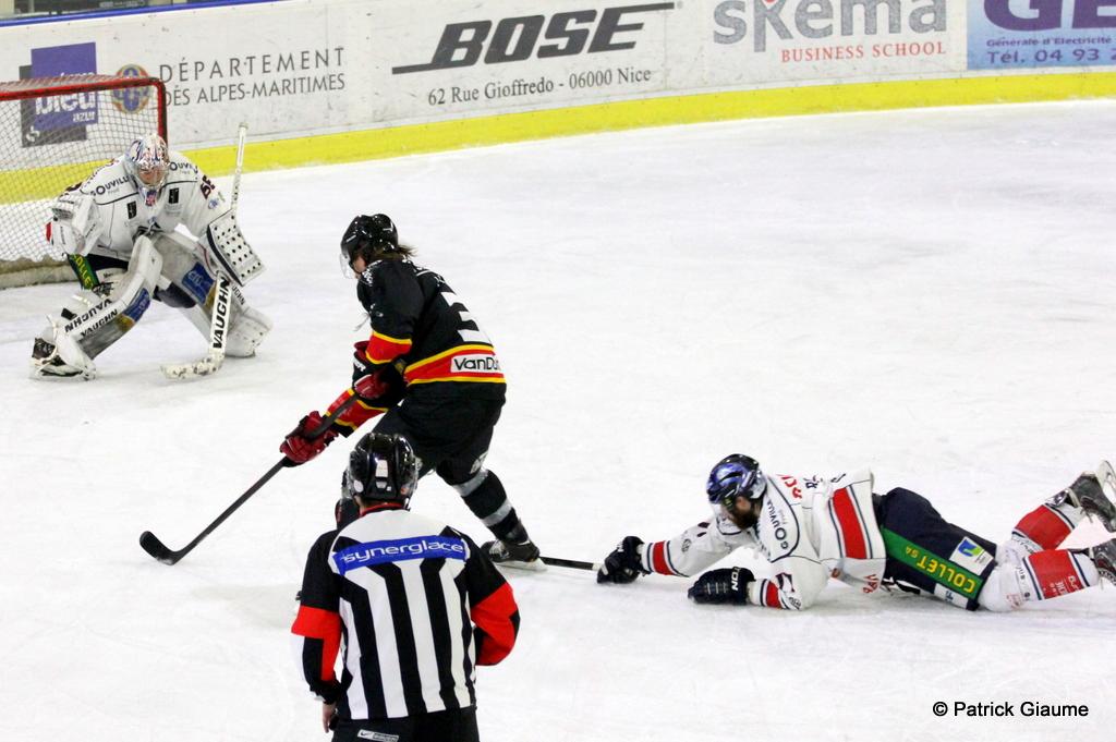 Nice 9 - 0 Caen 