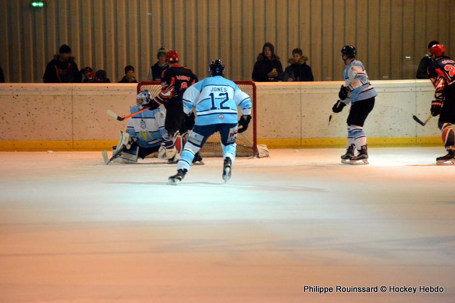 Neuilly/Marne 6 - 2 Tours 