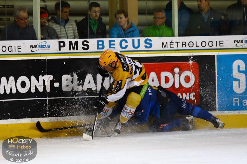 Chamonix  4 - 1 Strasbourg 