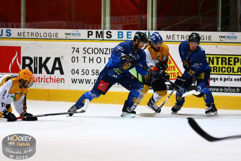 Chamonix  4 - 1 Strasbourg 