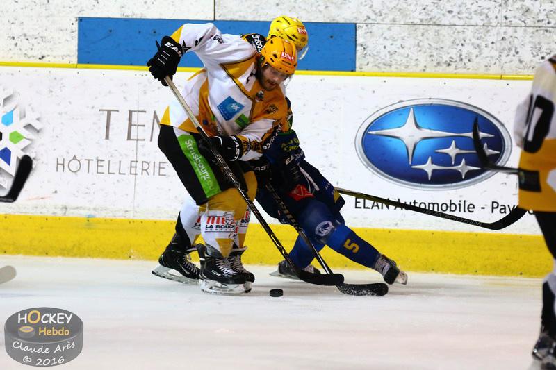 Chamonix  4 - 1 Strasbourg 