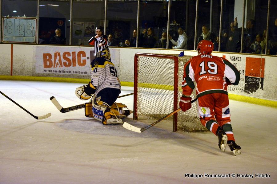 Courbevoie  1 - 6 Dunkerque