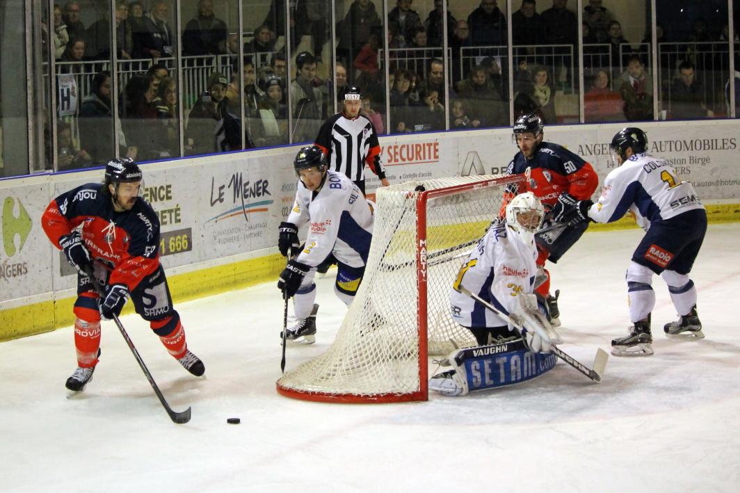 Angers  6 - 2 Chamonix 