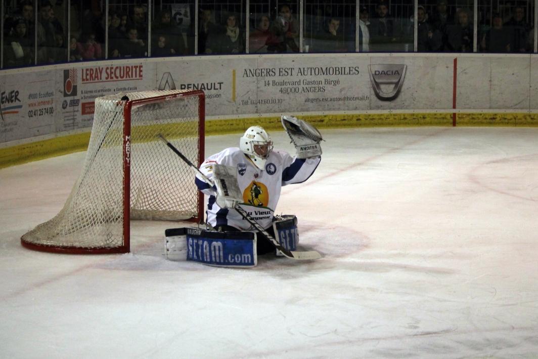 Angers  6 - 2 Chamonix 