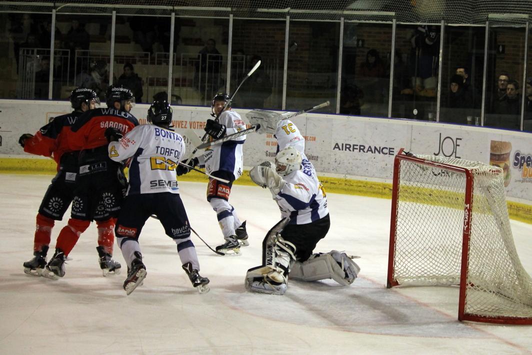 Angers  6 - 2 Chamonix 