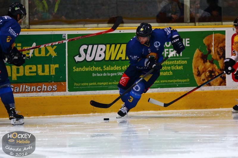 Chamonix  0 - 2 Rouen
