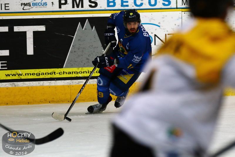 Chamonix  0 - 2 Rouen