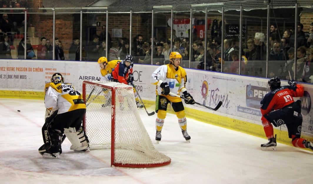 Angers  6 - 1 Strasbourg 