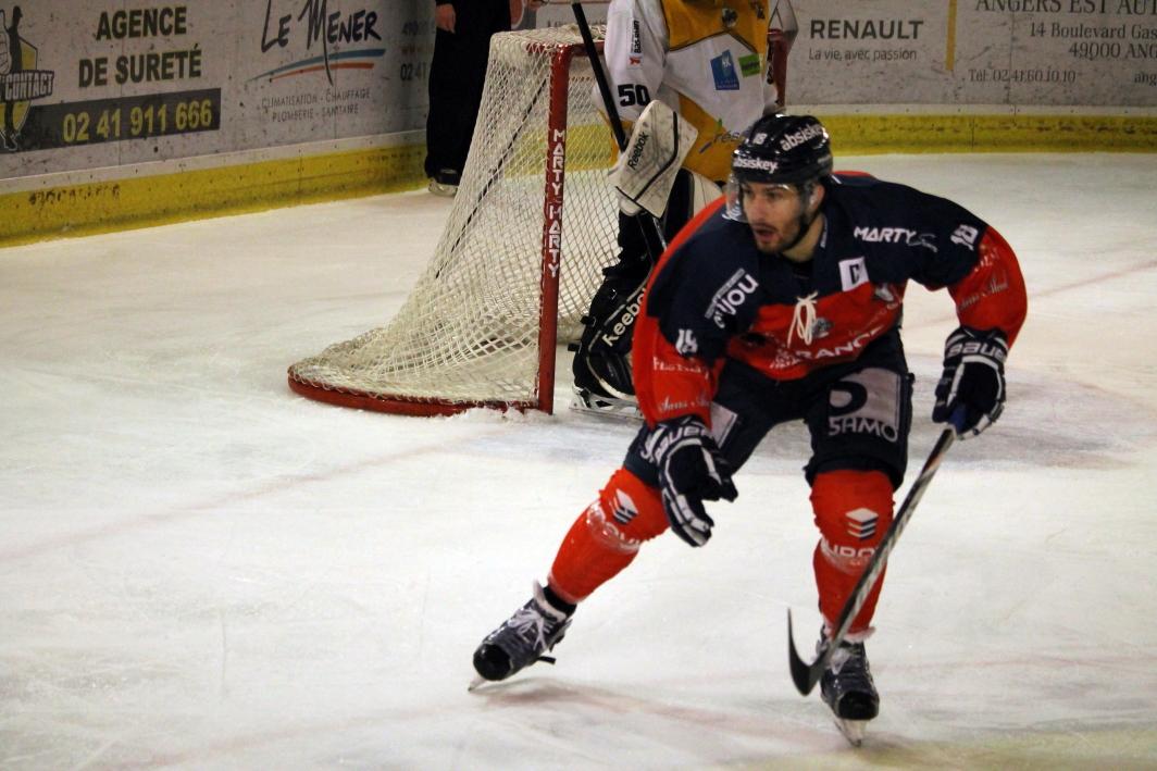 Angers  6 - 1 Strasbourg 