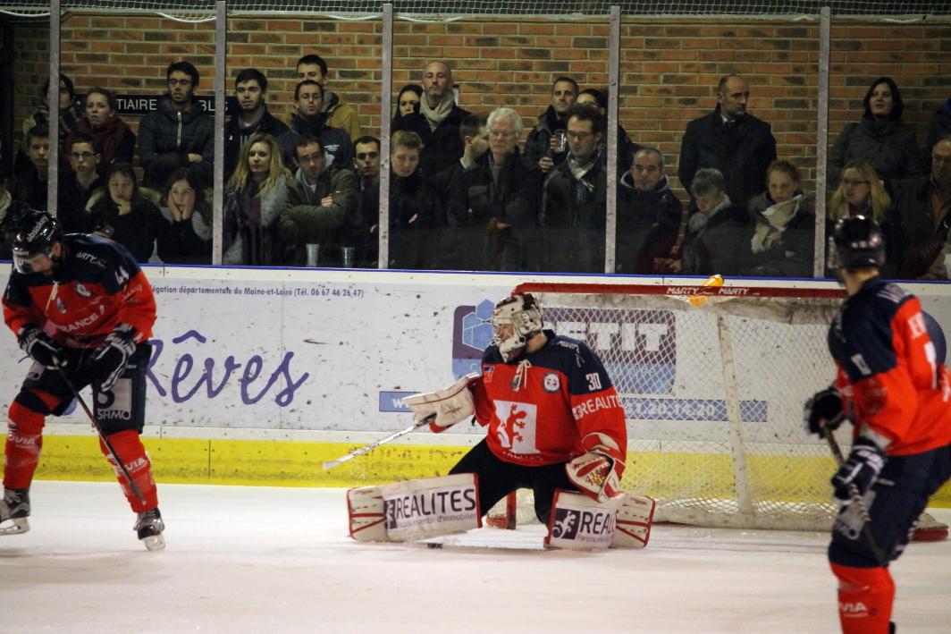 Angers  6 - 1 Strasbourg 
