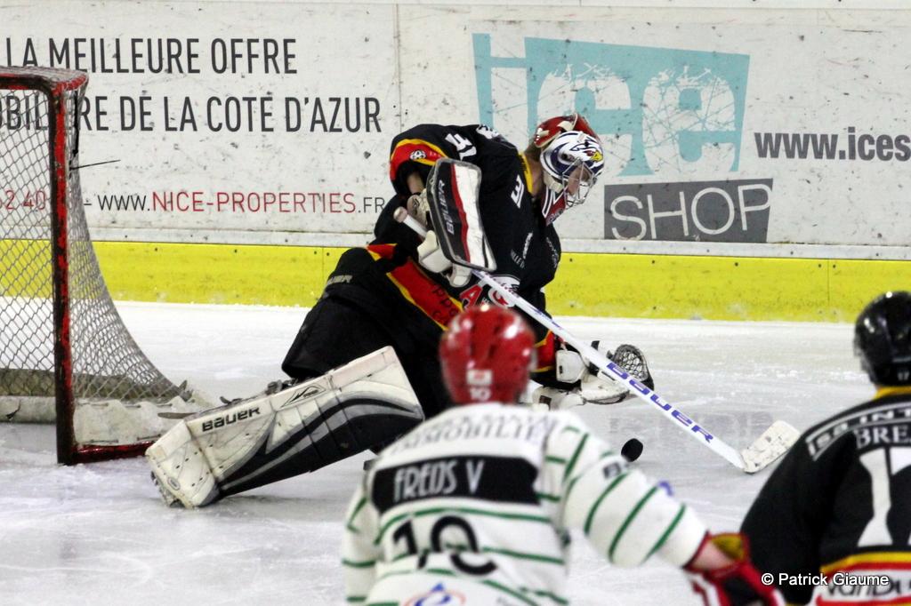 Nice 8 - 4 Mont-Blanc