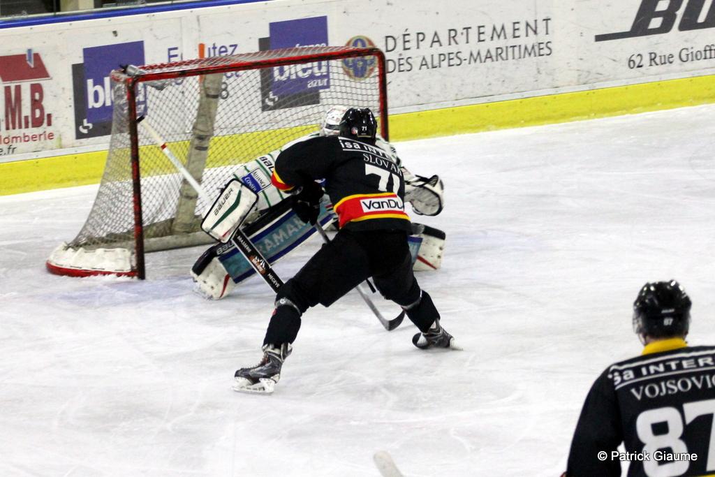 Nice 8 - 4 Mont-Blanc