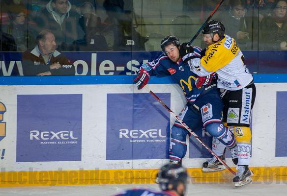Grenoble  2 - 4 Rouen
