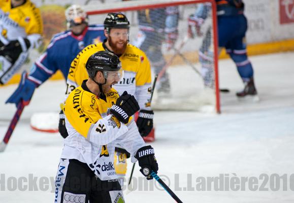 Grenoble  2 - 4 Rouen