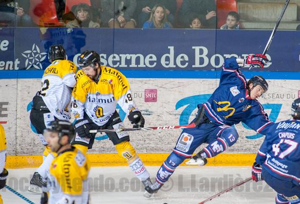 Grenoble  2 - 4 Rouen
