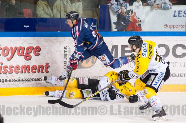 Grenoble  2 - 4 Rouen