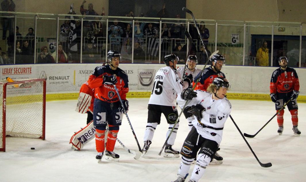 Angers  5 - 2 Brest 