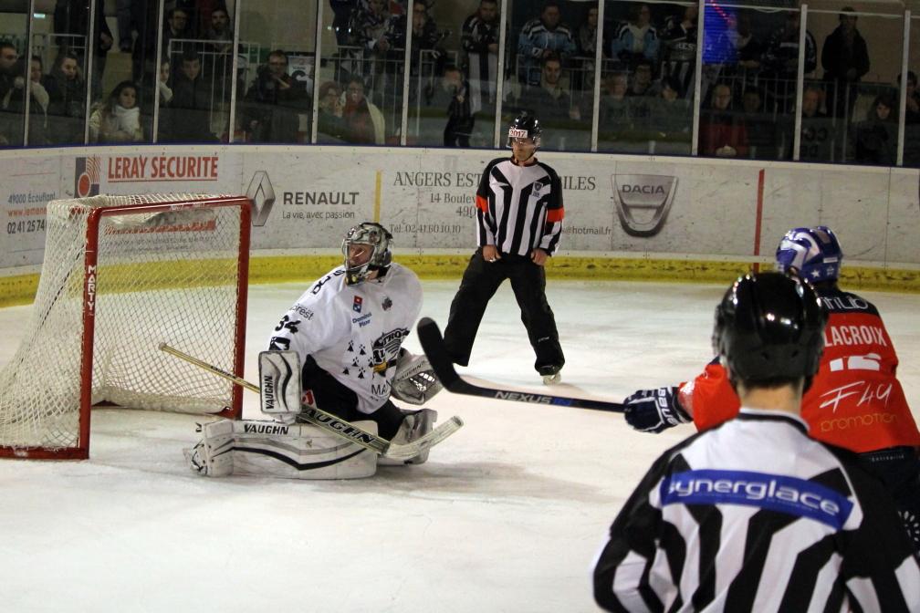 Angers  5 - 2 Brest 