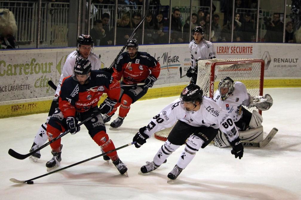 Angers  5 - 2 Brest 