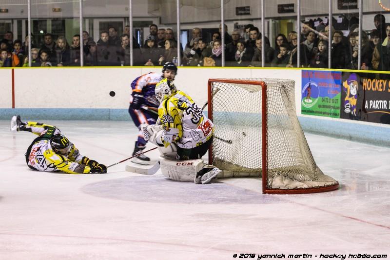 Clermont-Ferrand 8 - 2 Chambéry