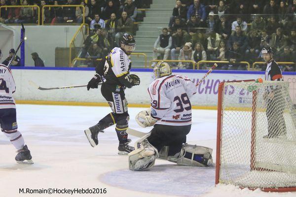 Rouen 0 - 1 Grenoble 