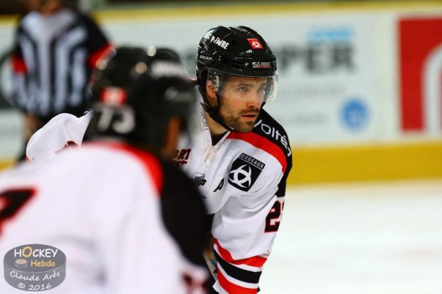 Photo hockey match Chamonix  - Bordeaux le 05/03/2016