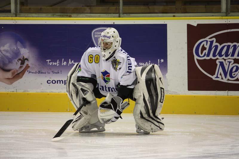Chamonix  3 - 4 Rouen
