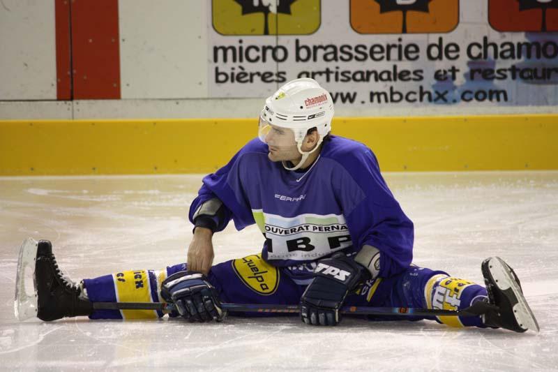 Chamonix  3 - 4 Rouen