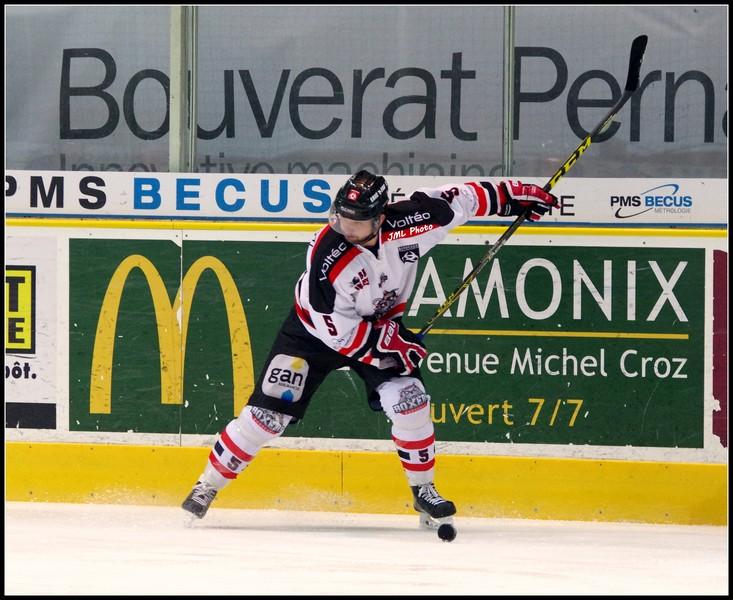 Chamonix  2 - 3 Bordeaux