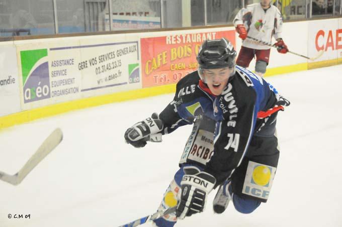 Caen  4 - 2 Cergy-Pontoise