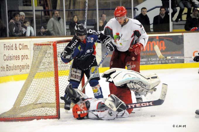 Caen  4 - 2 Cergy-Pontoise