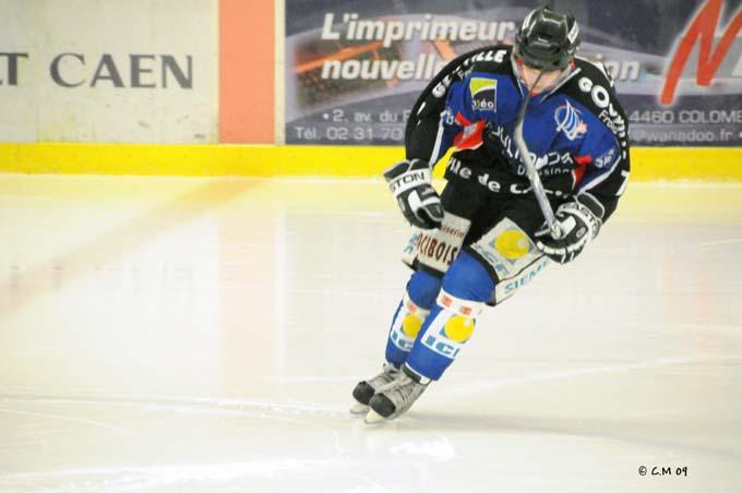 Caen  4 - 2 Cergy-Pontoise