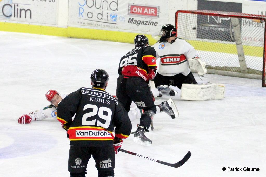 Nice 3 - 2 Anglet