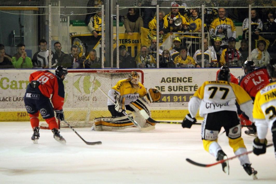 Angers  2 - 3 Rouen