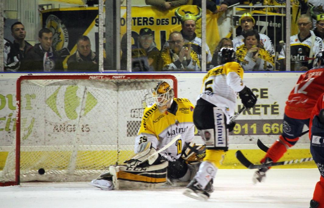 Angers  2 - 3 Rouen
