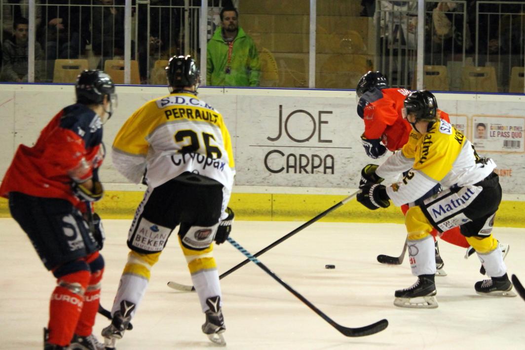 Angers  2 - 3 Rouen