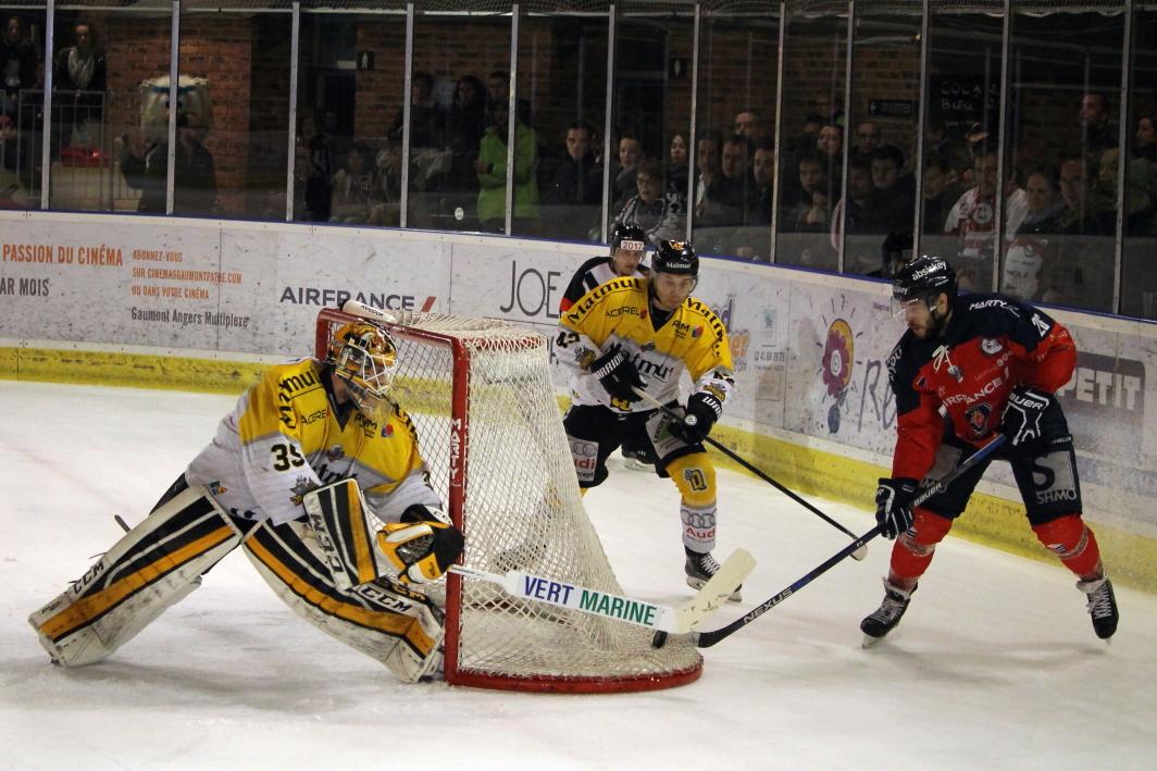 Angers  2 - 4 Rouen
