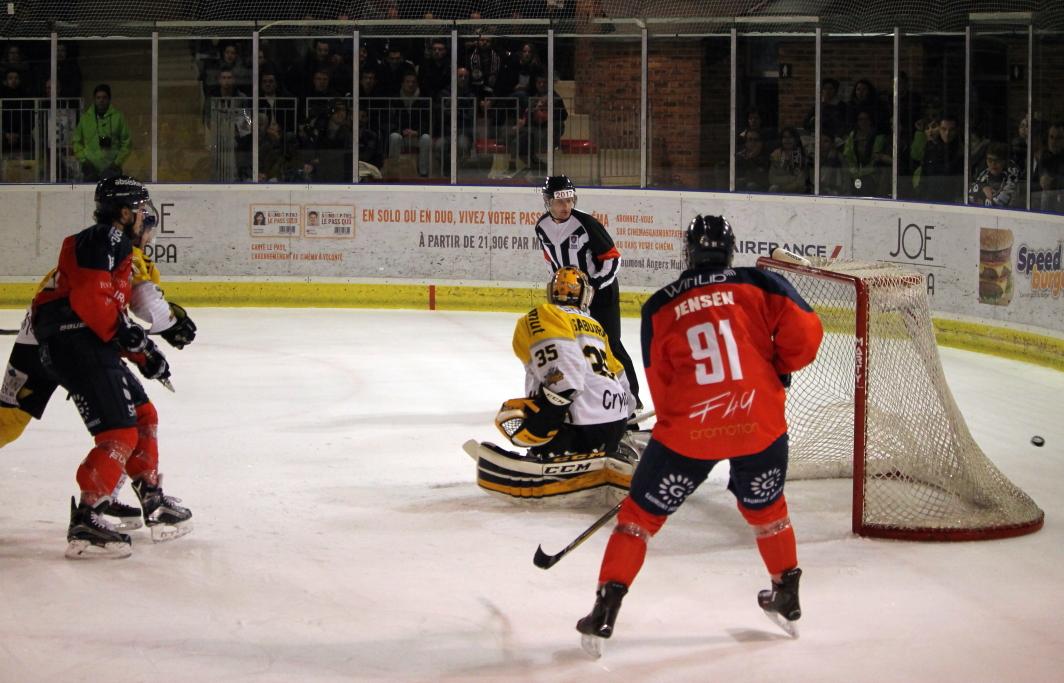 Angers  2 - 4 Rouen
